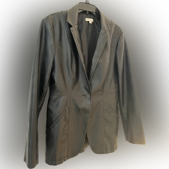 Max Studio Faux Leather Blazer, Size L, Black, Notch Collar,Welt Pockets - Picture 5 of 7